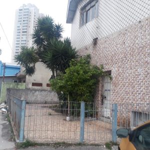 Edícula e garagem interna